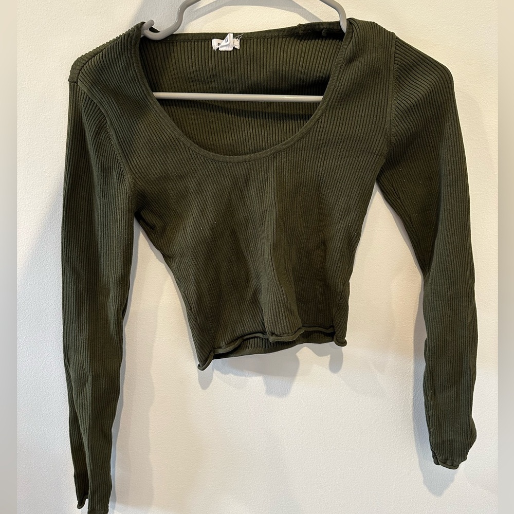 Cropped Olive Green Ribbed Longsleeve